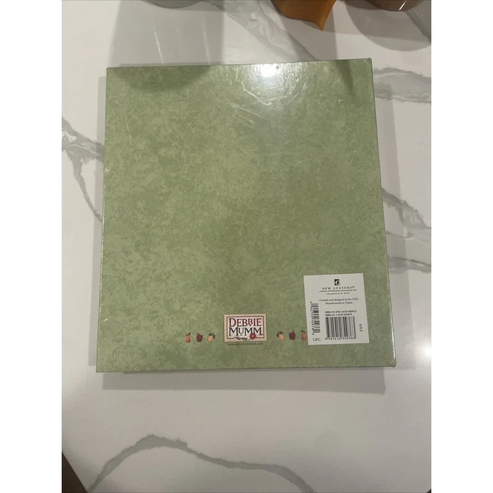 DEBBIE MUMM Deluxe Recipe Binder Like New‎ Pear Design 2008